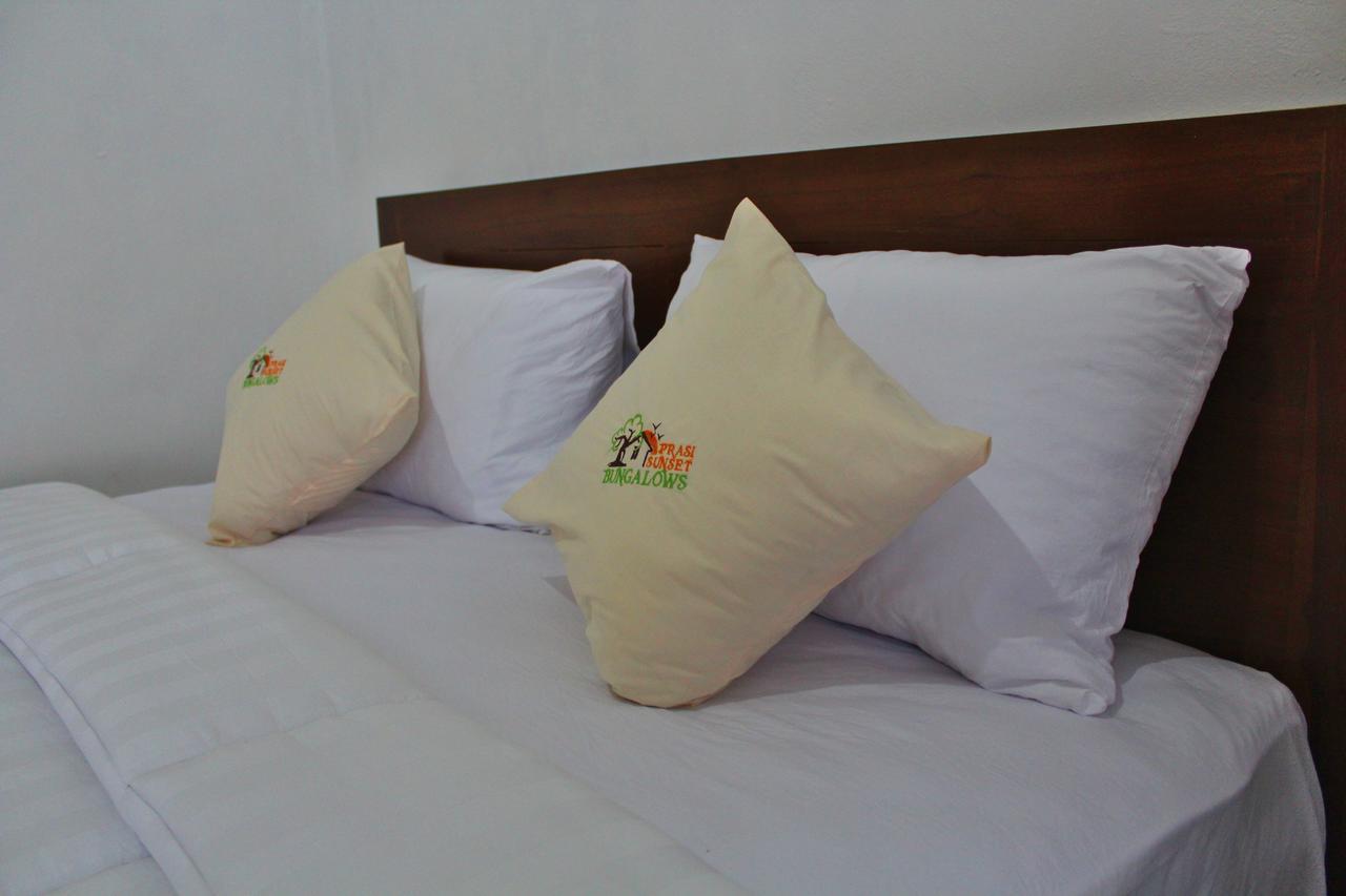 Prasi Sunset Bungalows Toyapakeh Esterno foto